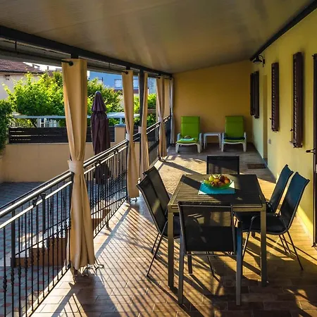 Maria, Big Garden, Private Parking