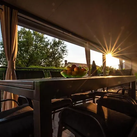 Villa Maria, Big Garden, Private Parking